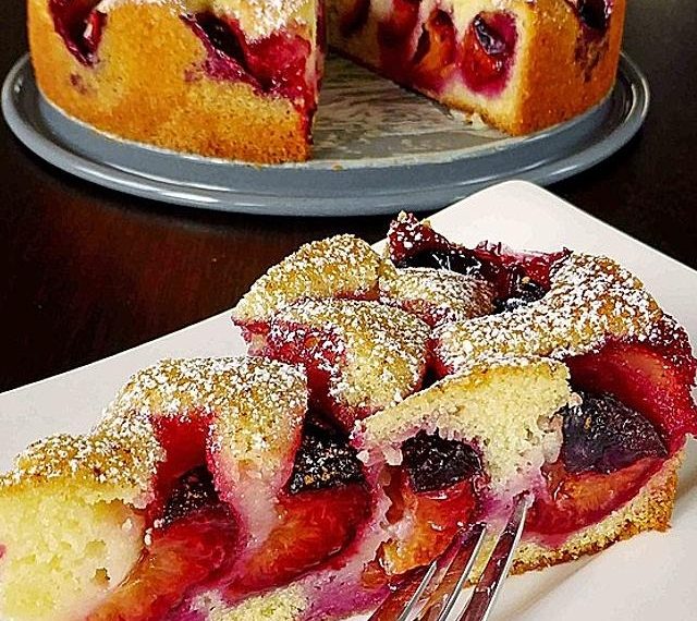 PFLAUMENKUCHEN NACH OMA MIA
