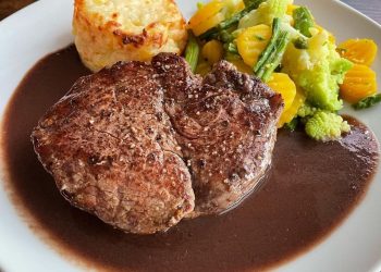 Rinderfilet in Rotweinsauce
