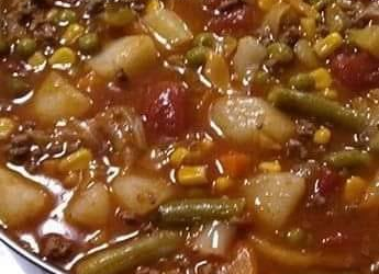 GEMÜSERINDFLEISCHSUPPE