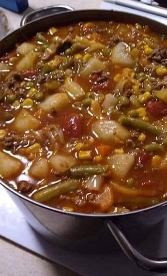 GEMÜSERINDFLEISCHSUPPE