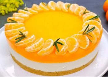 Ultimative Mandarinen – Frischkäsetorte: Weihnachtstorte ohne Backen in 15 Minuten
