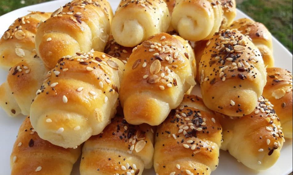 Omas Hefehörnchen mit Schafskäse, das essen alle gern sooo lecker