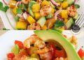 Garnelensalat mit Avocado und Mango