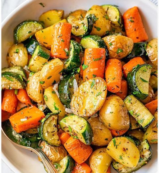 Boahh wie leckeeer, Kartoffel Zucchini Karotten Pfanne