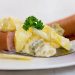 Kartoffelsalat und Würstchen