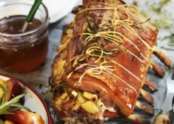 Schweinebraten mit Zwiebeln und Honig