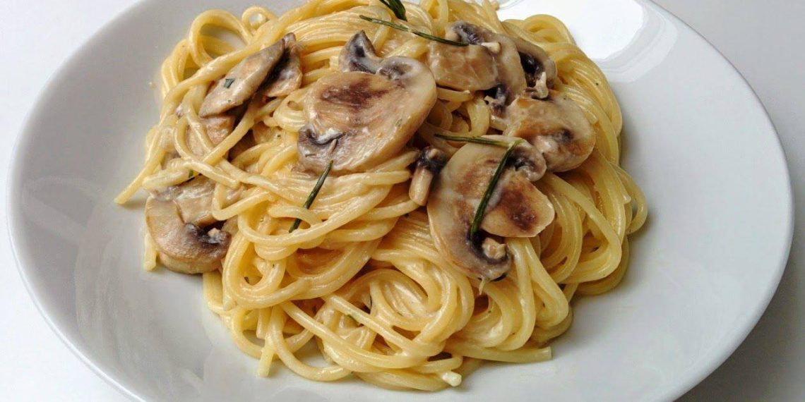 Champignons Spaghetti Aus Der Pfanne