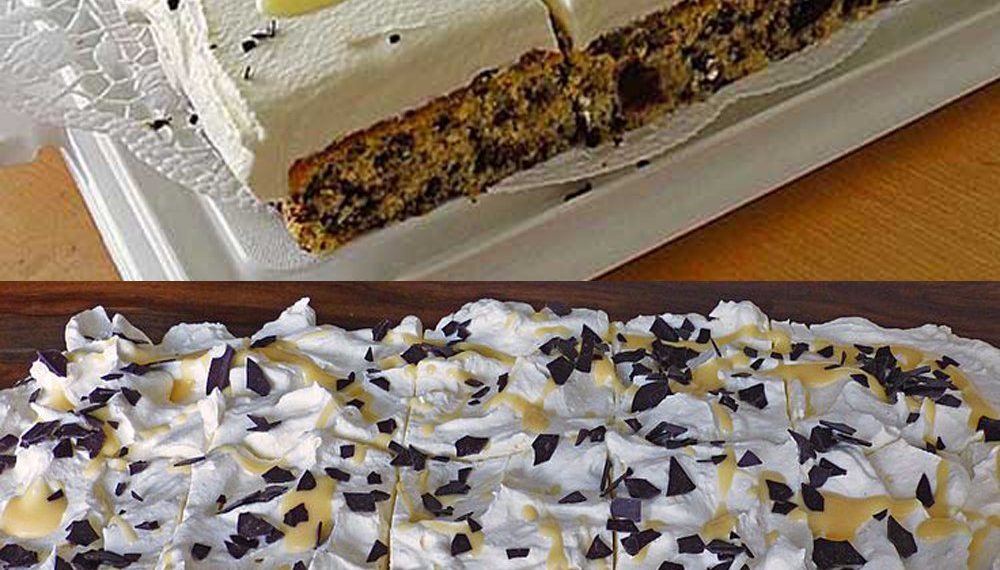 Lecker Kirsch-Blechkuchen mit Schmand-Sahne Rezept