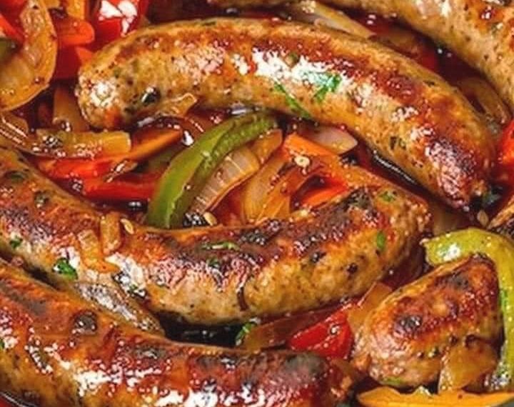 Bereiten Sie sich darauf vor, die Aromen zu genießen: Rezept für italienische Wurst mit Paprika und Zwiebeln!