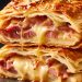 Ruck-zuck Blätterteigstrudel gefült mit Schinken und Käse, in 5-10 Minuten im Ofen!