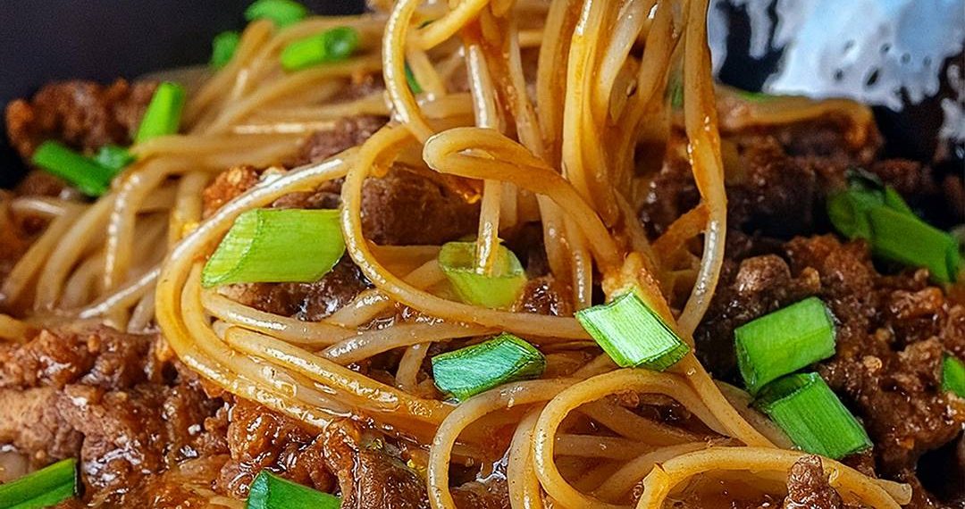 Hammermässig lecker, Mongolische Hackfleisch-Nudeln!