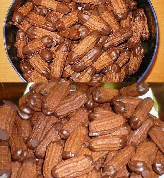 Nougatstangen mit Nutella und 150 g Haselnüssen