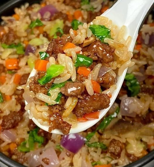 Reis Hackfleisch Pfanne mit Paprika in 15 Minuten gemacht!