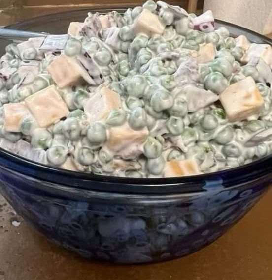 Klassischer Erbsensalat