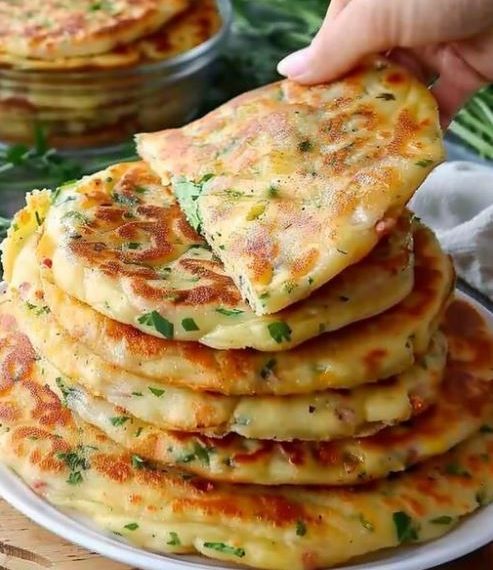 Absolut Leckeeeer, Blitzschnelle Knoblauch-Käse-Pfannkuchen!