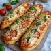 Hier ist das Rezept für Pizza-Baguettes – knusprig, cheesy und perfekt zum Teilen! 
