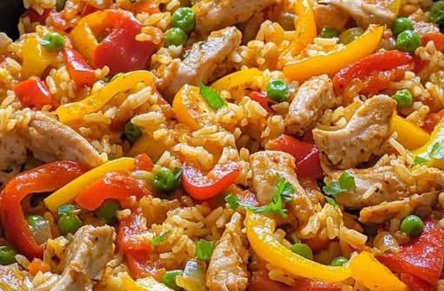 Paprika Reispfanne mit Hähnchen