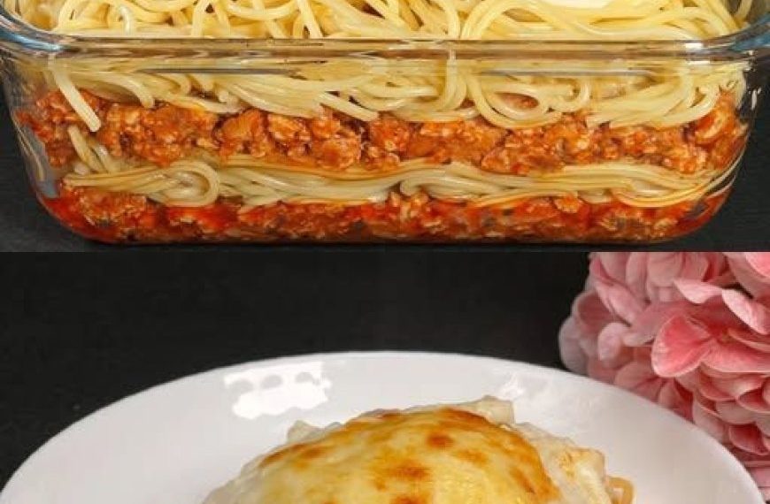 Gebackene Spaghetti mit Hackfleisch und Speck