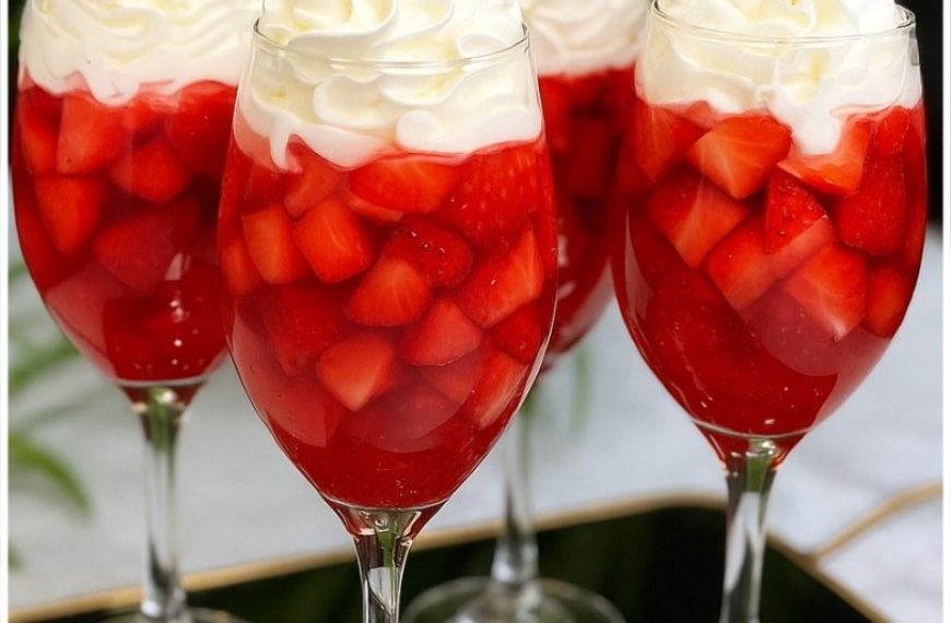 Erdbeertraum im Glas