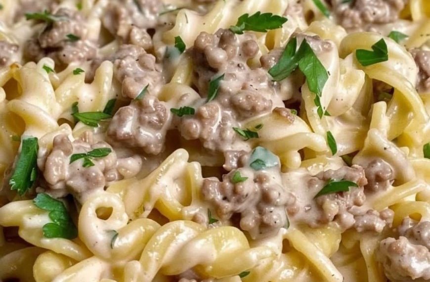 Cremige Alfredo Pasta mit Hackfleisch
