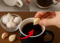 Nehmen Sie eine Knoblauchzehe und geben Sie sie in den Kaffee: ein alter Trick unserer Großeltern